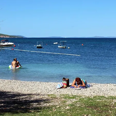 Apartment Apartments By The Sea Mirca, Brac - 5655