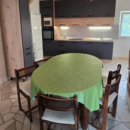 Apartments By The Sea Mirca, Brac - 5655 Apartment Mirce