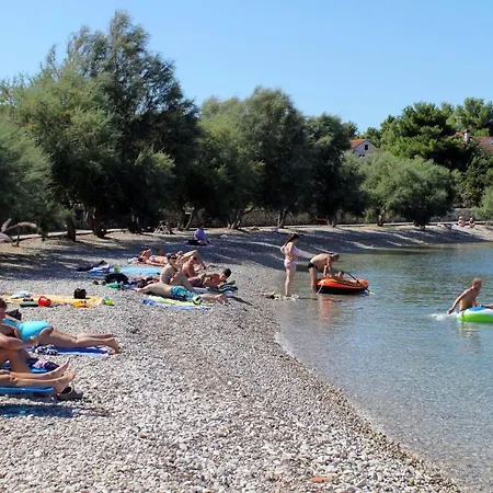 Apartments By The Sea Mirca, Brac - 5655 Mirca (Brac)